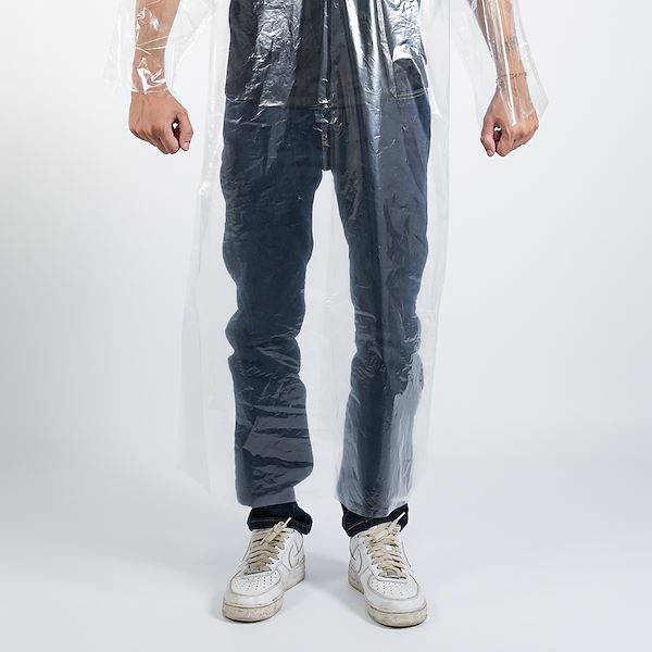 Transparent polyethylene disposable overcoats